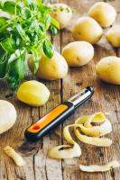 BRA Efficient Pelador Liso Forma I, Utensilio de Cocina, Ideal para Pelar o Hacer Finas Láminas de Fruta y Verduras (Patatas, Zanahorias), Pela Patatas, Apto para Lavavajillas, Mango Resistente y Ergonómico que Minimiza el Esfuerzo, Naranja - details 3