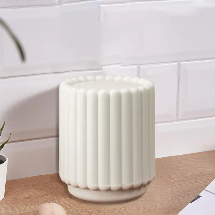 Basurero De Escritorio Multifuncional Con Tapa De Presión Botella De Residuos Pequeña Para Oficina Y Hogar Diseño De Girasol - 1