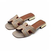 Calzados soraia, sandalia para mujer elegante con tacon metalizado bajo, sandalias comodas para uso casual. - details 9