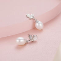 Crace-pendientes de plata de ley 925 para mujer, joyería con forma de mariposa, perlas de agua dulce en forma de lágrima - details 0