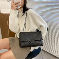 Bolso cruzado de cuero PU de hilo de lujo para mujer, bandolera con cadena, bolso de gran capacidad - details 4