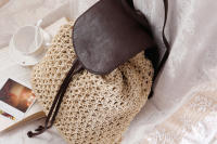 Mochila de Viaje para Mujer en Punto de Crochet con Diseño Boho Estilo Hueco Alhombrado para Hombro y Espalda Ideal para Playa y Verano - details 29