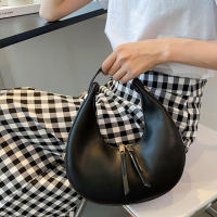 Bolso de Mujer de Lujo en Forma de Media Luna de Cuero PU Bolso de Hombro de Color Sólido Bolso Pequeño de Dumpling Diseño de Bolso de Axila - details 5
