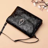 Bolso Retro con relieve de rosa para mujer, bandolera de un solo hombro con solapa, elegante, para fiesta - details 6