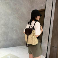 Mochila de Viaje para Mujer en Punto de Crochet con Diseño Boho Estilo Hueco Alhombrado para Hombro y Espalda Ideal para Playa y Verano - details 1