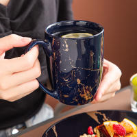 Juego de vajilla de porcelana azul oscuro, diseño de salpicaduras doradas con plato para cena, pastel, cuencos, tazas de café, 16 piezas - details 4