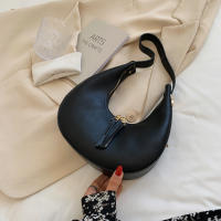 Bolso de Mujer de Lujo en Forma de Media Luna de Cuero PU Bolso de Hombro de Color Sólido Bolso Pequeño de Dumpling Diseño de Bolso de Axila - details 16