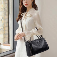 Bolso de hombro Retro de gran capacidad para mujer, bolso cruzado de cuero PU suave, bolso de mensajero informal de diseñador Boston - details 7