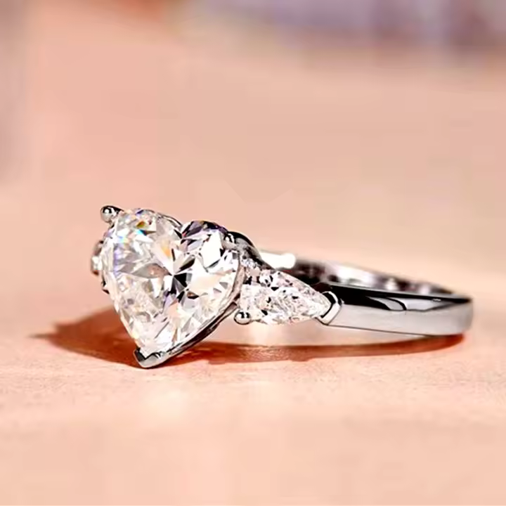 Anillo de Zirconia para Novia ZhongT con Diseño Delicado y Romántico Ideal para Compromiso y Boda Accesorio de Joyería Chic y Elegante - 1