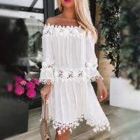 Vestido de Verano 2023 con Aplicación de Flor Hueca Hombros Descubiertos, Manga de Trompeta, Vestido Midi para Mujeres - details 1