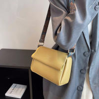 Bolso pequeño Boston de cuero PU para mujer, bandolera de diseñador de moda, bolso de hombro con almohada de viaje informal - details 20