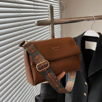 Bolso pequeño Boston de cuero PU para mujer, bandolera de diseñador de moda, bolso de hombro con almohada de viaje informal - details 28