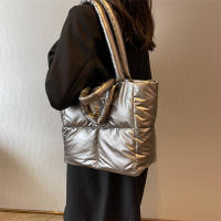 Bolso de algodón acolchado para mujer, bolsa de hombro de gran capacidad, a la moda, de diseñador, de lujo - details 15
