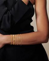 Pulseras de oro para mujer, conjunto de joyería chapada en oro de 14 quilates resistente al agua para mujer, cadena de clip de eslabón cubano apilable fina y moderna - details 5