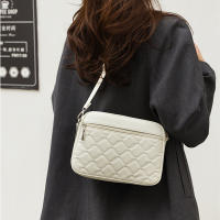Bolso cuadrado pequeño con bandolera para mujer, nuevo diseño acolchado, bandolera de cuero de PU, bandolera versátil - details 19