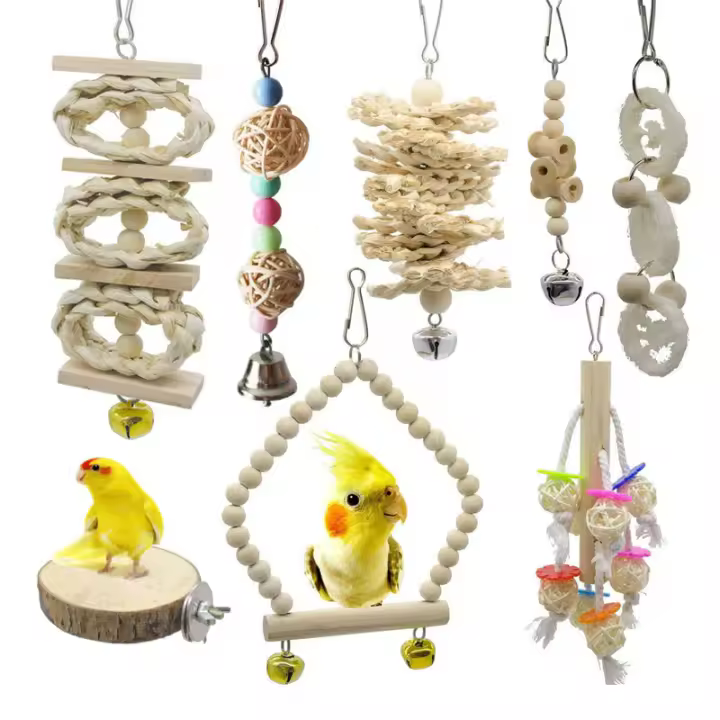 Juguetes para Pájaros de Madera 8 piezas Protección Ambiental para Pájaros Pequeños Accesorios de Jaula Campanillas de Mascotas Juguetes para Masticar y Huesos Adecuado para Todas las Raças de Pájaros - 1