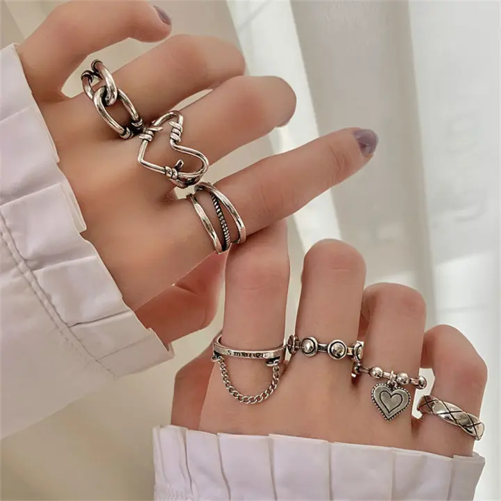 Anillo de Moda con Cadena de Corazón ZhongT Set de 7 Piezas Plateado Metálico Diseño Geométrico Hueco Joyería Tendencia para Mujeres - 1