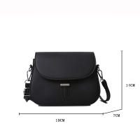 Bolso cruzado de cuero PU para mujer, cartera pequeña de diseñador, semicircular, estilo Retro, a la moda - details 32