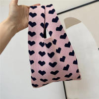 Bolsos de Mano de Punto con Patrón de Corazón Nuevos para Mujeres Hechos a Mano con Lazo Bolso de Muñeca Casual Pequeño Bolso de Compras Reutilizable para Niñas - details 4