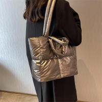 Bolso de algodón acolchado para mujer, bolsa de hombro de gran capacidad, a la moda, de diseñador, de lujo - details 16