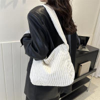 Bolso de mano de invierno para mujer, bolsos de gran capacidad, bolsos de hombro informales, bolso cruzado de pana de tendencia para mujer - details 25