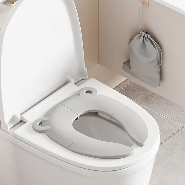 Asiento de inodoro de viaje plegable portátil para niños con almohadilla de silicona antideslizante, asiento de entrenamiento para ir al baño para niños pequeños, niños y niñas - 1