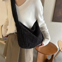 Bolso de mano de invierno para mujer, bolsos de gran capacidad, bolsos de hombro informales, bolso cruzado de pana de tendencia para mujer - details 12