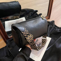 Bolso pequeño Vintage de cuero PU para mujer, bandolera con almohada Boston, diseño de lujo, bolso de hombro de diseñador - details 16