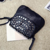 Bolso de mensajero de cuero PU suave para mujer, bandolera de hombro informal, bolso de mano Vintage con remaches, bolsa negra para mujer - details 10