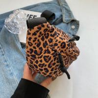 Riñonera bolso cruzado de pecho para mujer - details 7