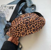Riñonera bolso cruzado de pecho para mujer - details 9