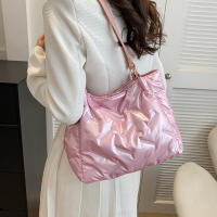Bolsos de mano acolchados de gran capacidad para mujer, bolsos de hombro acolchados de algodón de plumón, bolsos de axilas de moda para niñas, bolsos hinchados de invierno - details 6
