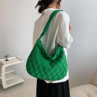 Bolso de hombro de nailon Vintage para mujer, bandolera informal impermeable, bolso Hobo acolchado de gran capacidad - details 2