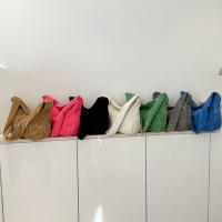 Bolso de mano de invierno para mujer, bolsos de gran capacidad, bolsos de hombro informales, bolso cruzado de pana de tendencia para mujer - details 26