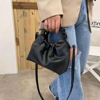 Bolso de mano con diseño de lujo para mujer, bolsa de mano de piel sintética, tipo Hobo, a la moda, de marca, para uso diario - details 3
