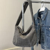 Bolso de mano de invierno para mujer, bolsos de gran capacidad, bolsos de hombro informales, bolso cruzado de pana de tendencia para mujer - details 28