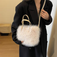 Bolso de mano de piel sintética para mujer, bolso de hombro cruzado suave, diseño de lujo, de felpa, de invierno - details 10