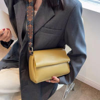 Bolso pequeño Boston de cuero PU para mujer, bandolera de diseñador de moda, bolso de hombro con almohada de viaje informal - details 18
