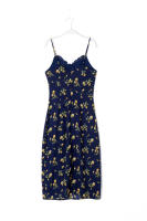 V-neck wooden ear edge pleated camisole dress for women in Europe and America, slim fit print, high waisted beach resort, mid length skirt - details 0