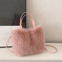 Bolso de mano de piel sintética para mujer, bolso de hombro cruzado suave, diseño de lujo, de felpa, de invierno - details 3