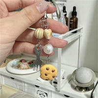 Bonito colgante 3D de pastel de fresa y galleta para teléfono, correa, accesorios encantadores, cordón para llavero para iPhone, bolsa para cámara, joyería para niñas - details 1