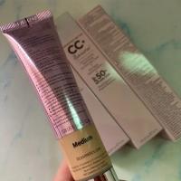 maquillaje base it Your skin but better CC iluminación color corrector crema de cobertura total spf 50+ uva 32ml cc cream BUIK - details 3