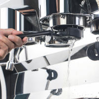 Cepillo de limpieza creativo para máquina de café, limpiador de cabezal de elaboración, molinillo de café, herramienta de limpieza con Mini cuchara, accesorios de café de 51/58mm - details 5
