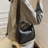 Bolso de hombro Vintage de media luna para mujer, bolso de axila de cuero suave, bolso cruzado, marcas de lujo, nuevo - details 1