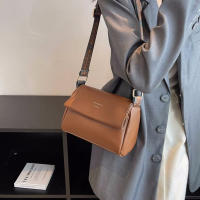 Bolso pequeño Boston de cuero PU para mujer, bandolera de diseñador de moda, bolso de hombro con almohada de viaje informal - details 8