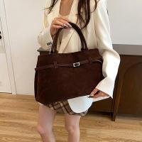 Bolsos de mano de gamuza sintética para mujer, carteras de diseñador de lujo, monederos Vintage, hebilla de cinturón, gran capacidad, axilas, hombro, 2024 - details 9