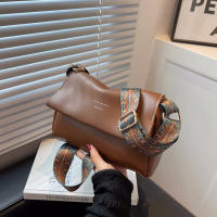 Bolso pequeño Boston de cuero PU para mujer, bandolera de diseñador de moda, bolso de hombro con almohada de viaje informal - details 30