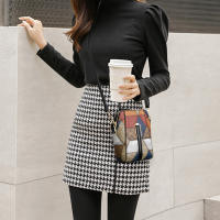 Bolso de Mujer de Cuero PU Bolso de Hombro de Múltiples Cremalleras Bolso Pequeño para Móvil de Piel de Vaca Suave Bolso Cruzado con Color Tejido - details 2