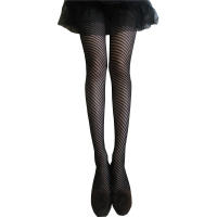 Pantalones De Tela Con Patrón Espiral Moda Elegante En Blanco Y Negro Talla Fina Look Bodycon Calcetines De Red Transparentes - details 5