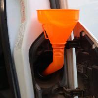Funel De Refill Para Moto Y Coche Con Filtro Herramienta De Rellenado De Aceite Y Gasolina Para Motor Vehicular - details 2